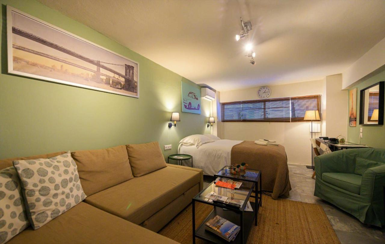Pol'S Studio, Kalamata Mediterranean Apartments Buitenkant foto